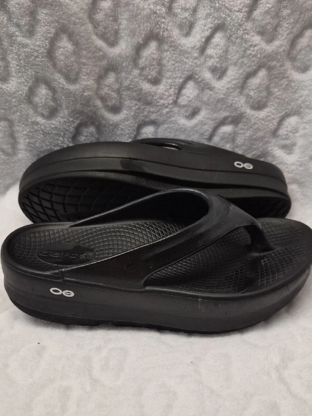 OOFOS comfort focused